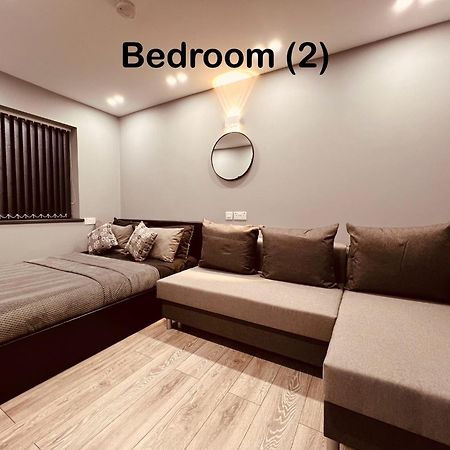 Urban Escape *4 Bedroom House* With Free Parking เบอร์มิงแฮม ภายนอก รูปภาพ